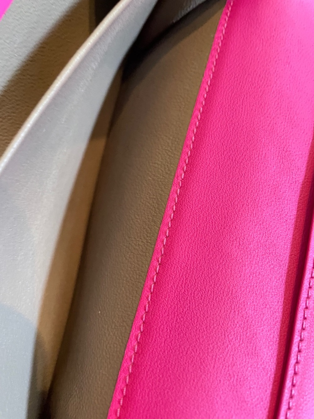 Bottega Veneta Pink Women’s Wallet Wallet with Box EUC - Picture 6 of 10